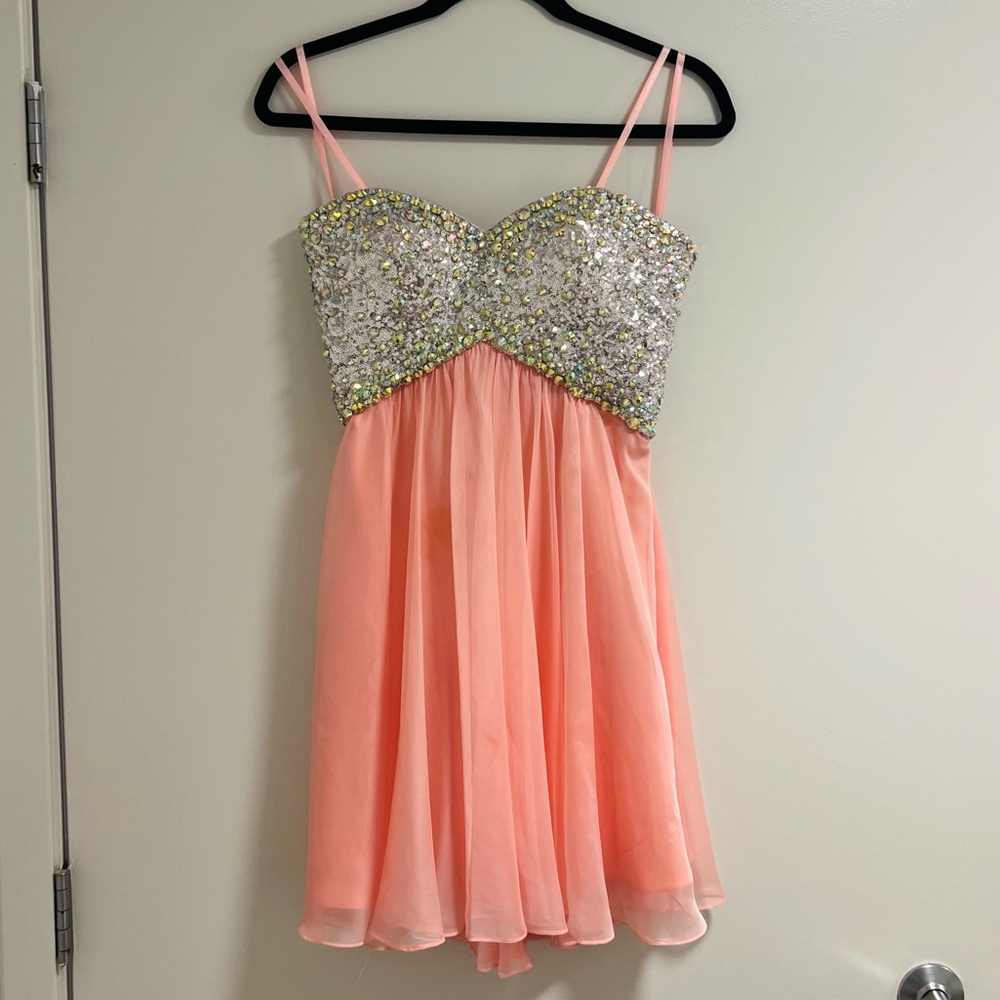 La Femme Short & Strapless Glinda vibes prom dress | XS, Pink Silver Rhinestone
